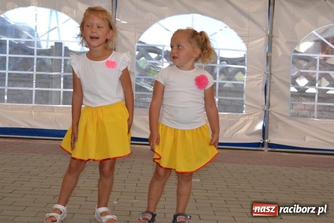 Zdjęcie w galerii na portalu naszraciborz.pl: Dożynki 2016. Owsiszcze i Nowa Wioska świętują razem wiadomości z regionu