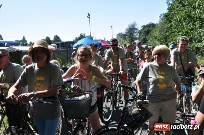 Zdjęcie w galerii na portalu naszraciborz.pl: 18. Rodzinny Rajd Rowerowy szlakiem pożaru w 1992 r. w Kuźni Raciborskiej wiadomości z regionu