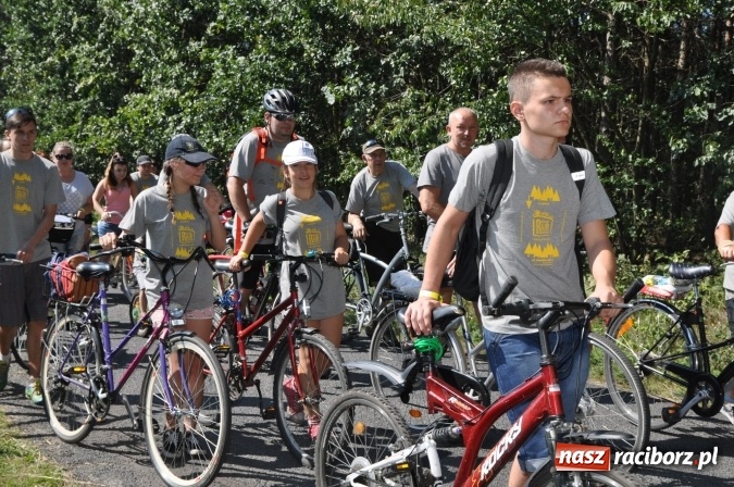 Zdjęcie w galerii na portalu naszraciborz.pl: 18. Rodzinny Rajd Rowerowy szlakiem pożaru w 1992 r. w Kuźni Raciborskiej wiadomości z regionu