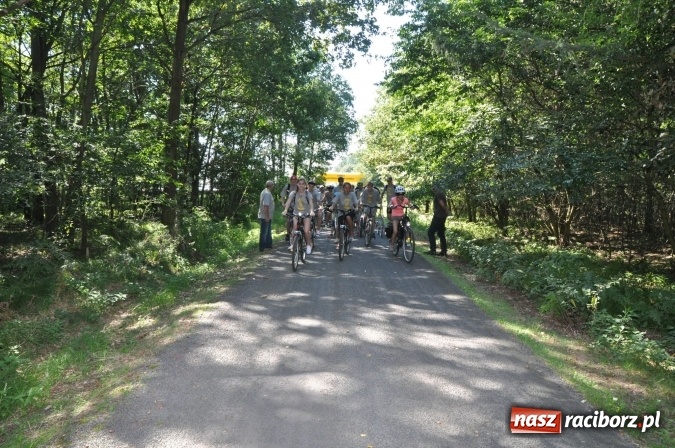 Zdjęcie w galerii na portalu naszraciborz.pl: 18. Rodzinny Rajd Rowerowy szlakiem pożaru w 1992 r. w Kuźni Raciborskiej wiadomości z regionu
