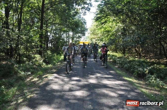 Zdjęcie w galerii na portalu naszraciborz.pl: 18. Rodzinny Rajd Rowerowy szlakiem pożaru w 1992 r. w Kuźni Raciborskiej wiadomości z regionu