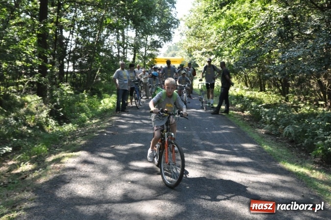 Zdjęcie w galerii na portalu naszraciborz.pl: 18. Rodzinny Rajd Rowerowy szlakiem pożaru w 1992 r. w Kuźni Raciborskiej wiadomości z regionu