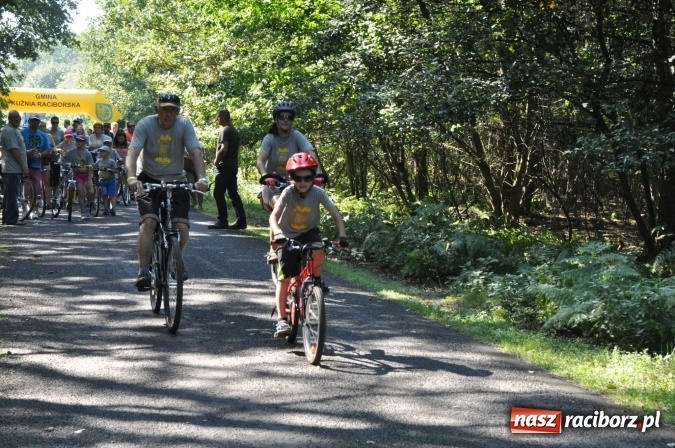 Zdjęcie w galerii na portalu naszraciborz.pl: 18. Rodzinny Rajd Rowerowy szlakiem pożaru w 1992 r. w Kuźni Raciborskiej wiadomości z regionu