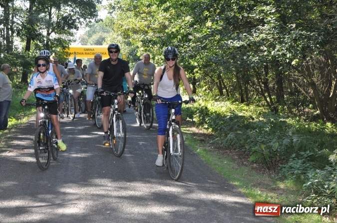 Zdjęcie w galerii na portalu naszraciborz.pl: 18. Rodzinny Rajd Rowerowy szlakiem pożaru w 1992 r. w Kuźni Raciborskiej wiadomości z regionu