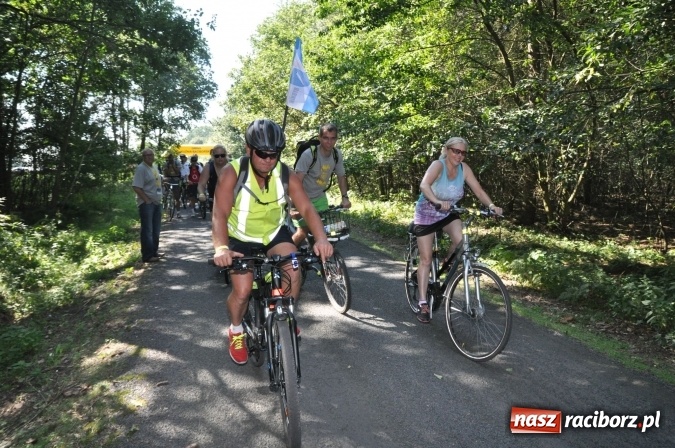 Zdjęcie w galerii na portalu naszraciborz.pl: 18. Rodzinny Rajd Rowerowy szlakiem pożaru w 1992 r. w Kuźni Raciborskiej wiadomości z regionu
