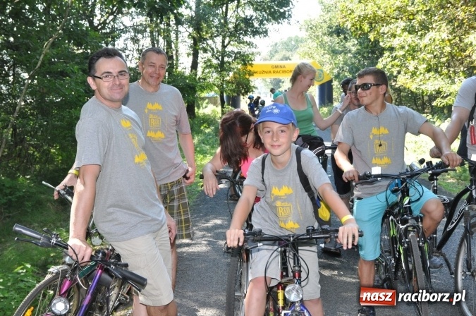 Zdjęcie w galerii na portalu naszraciborz.pl: 18. Rodzinny Rajd Rowerowy szlakiem pożaru w 1992 r. w Kuźni Raciborskiej wiadomości z regionu