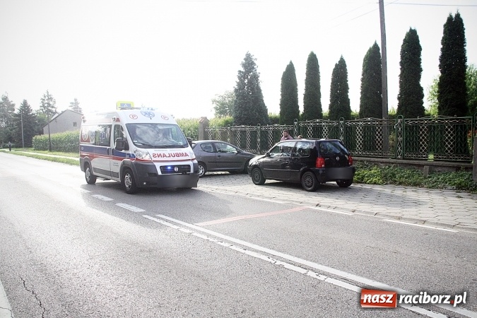 Zdjęcie w galerii na portalu naszraciborz.pl: Zdarzenia z udziałem samochodów osobowych - wczoraj w Brzeziu, dzisiaj w Samborowicach wiadomości z regionu