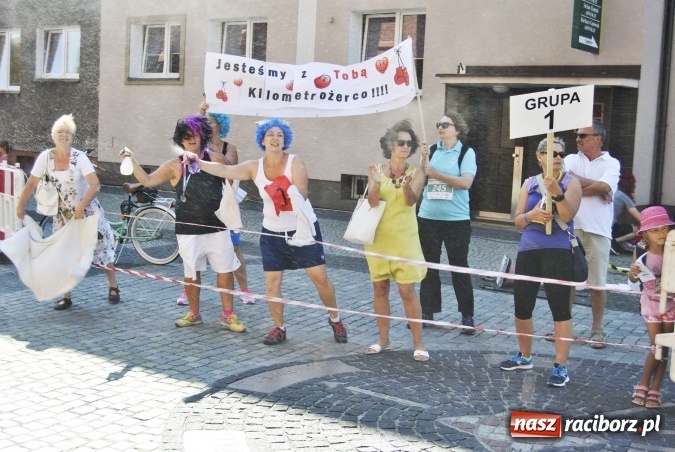 Zdjęcie w galerii na portalu naszraciborz.pl: 16 tys. zł dla Wiktorii i Jurka w II Rafako P&oacute;łmaratonie Racib&oacute;rz! wiadomości z regionu