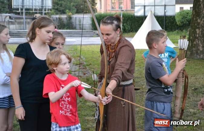 Zdjęcie w galerii na portalu naszraciborz.pl: Tydzień z kulturą i nocne obozowisko na zakończenie wakacji z RCK  wiadomości z regionu