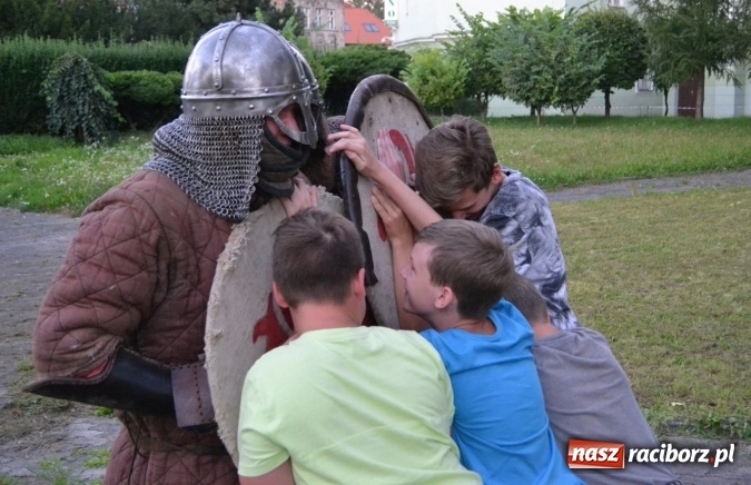 Zdjęcie w galerii na portalu naszraciborz.pl: Tydzień z kulturą i nocne obozowisko na zakończenie wakacji z RCK  wiadomości z regionu