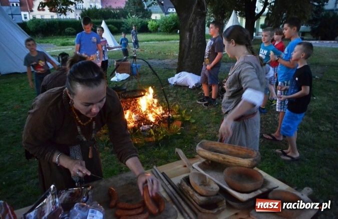 Zdjęcie w galerii na portalu naszraciborz.pl: Tydzień z kulturą i nocne obozowisko na zakończenie wakacji z RCK  wiadomości z regionu