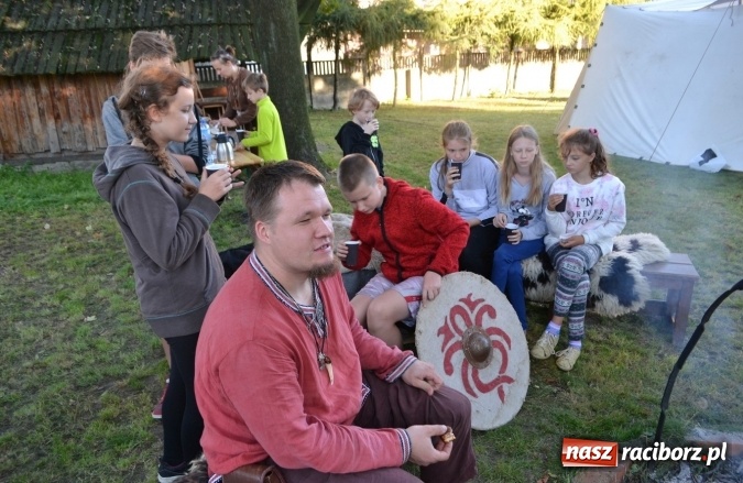 Zdjęcie w galerii na portalu naszraciborz.pl: Tydzień z kulturą i nocne obozowisko na zakończenie wakacji z RCK  wiadomości z regionu