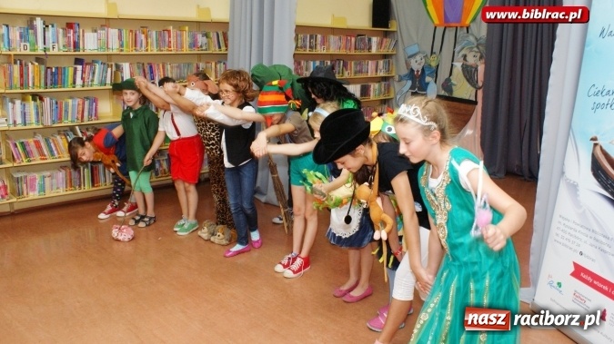 Zdjęcie w galerii na portalu naszraciborz.pl: Wielki finał wakacyjnych podróży po literaturze z raciborską biblioteką wiadomości z regionu