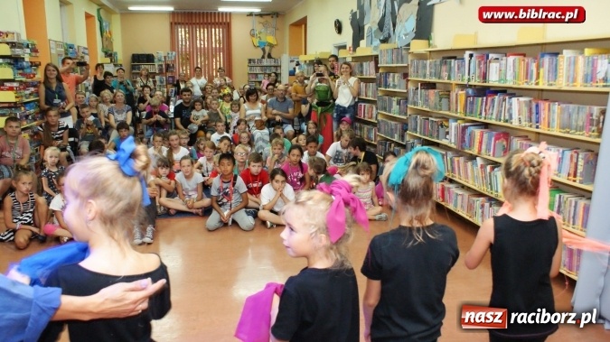 Zdjęcie w galerii na portalu naszraciborz.pl: Wielki finał wakacyjnych podróży po literaturze z raciborską biblioteką wiadomości z regionu