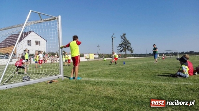 Zdjęcie w galerii na portalu naszraciborz.pl: LKS Zawada Ks. zorganizował Kids Challenge 2016 pod patronatem Tauron Dystrybucja wiadomości z regionu