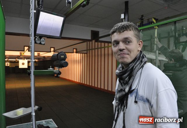 Zdjęcie w galerii na portalu naszraciborz.pl: Lekcja prawa na strzelnicy wiadomości z regionu