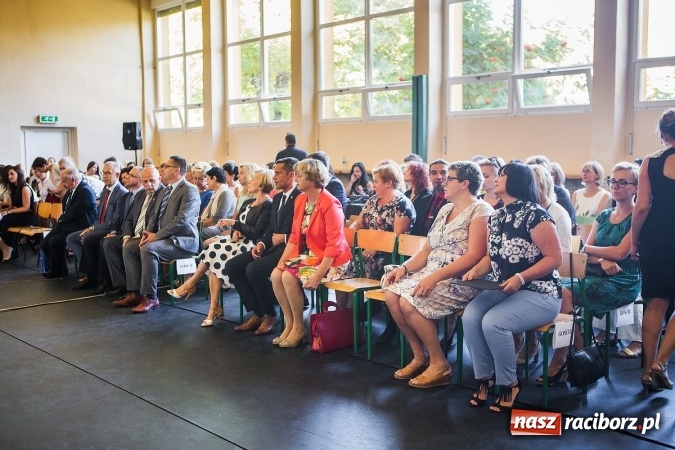 Zdjęcie w galerii na portalu naszraciborz.pl: Rok szkolny rozpocząć czas! W G1 odbyła się miejska inauguracja  wiadomości z regionu