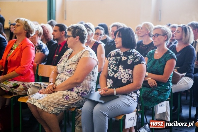 Zdjęcie w galerii na portalu naszraciborz.pl: Rok szkolny rozpocząć czas! W G1 odbyła się miejska inauguracja  wiadomości z regionu