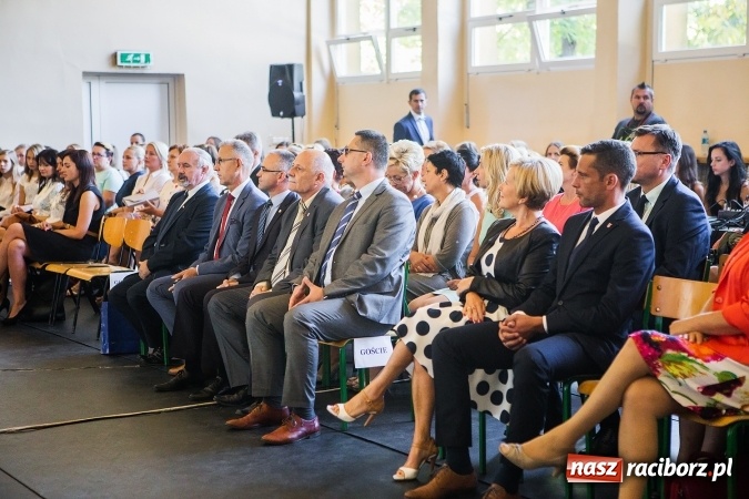Zdjęcie w galerii na portalu naszraciborz.pl: Rok szkolny rozpocząć czas! W G1 odbyła się miejska inauguracja  wiadomości z regionu