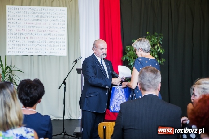 Zdjęcie w galerii na portalu naszraciborz.pl: Rok szkolny rozpocząć czas! W G1 odbyła się miejska inauguracja  wiadomości z regionu