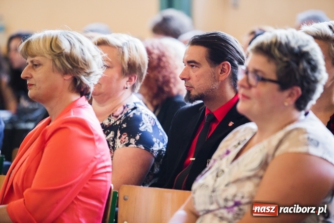 Zdjęcie w galerii na portalu naszraciborz.pl: Rok szkolny rozpocząć czas! W G1 odbyła się miejska inauguracja  wiadomości z regionu