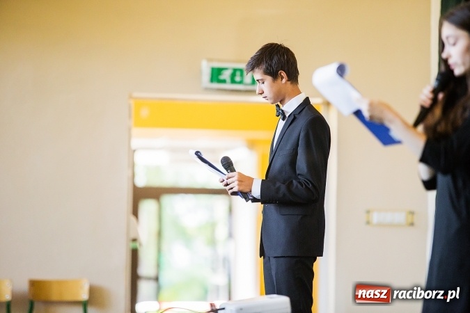 Zdjęcie w galerii na portalu naszraciborz.pl: Rok szkolny rozpocząć czas! W G1 odbyła się miejska inauguracja  wiadomości z regionu