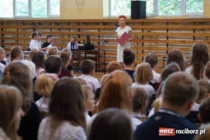 Zdjęcie w galerii na portalu naszraciborz.pl: Nowy rok szkolny w Nędzy bez pierwszaków i tyt  wiadomości z regionu