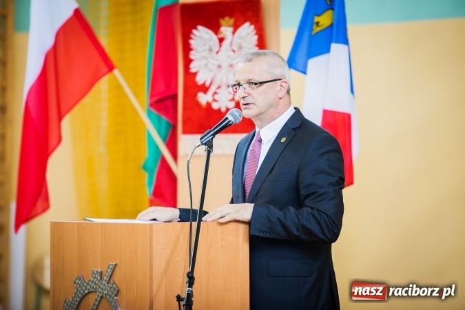 Zdjęcie w galerii na portalu naszraciborz.pl: W CKZiU nr 2 Mechanik odbyła się powiatowa inauguracja roku szkolnego 2016/2017 wiadomości z regionu