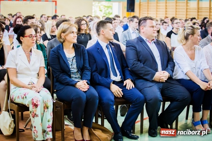 Zdjęcie w galerii na portalu naszraciborz.pl: W CKZiU nr 2 Mechanik odbyła się powiatowa inauguracja roku szkolnego 2016/2017 wiadomości z regionu