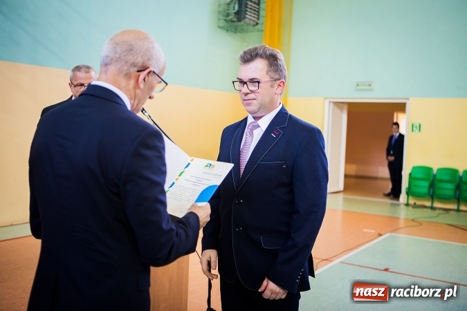 Zdjęcie w galerii na portalu naszraciborz.pl: W CKZiU nr 2 Mechanik odbyła się powiatowa inauguracja roku szkolnego 2016/2017 wiadomości z regionu