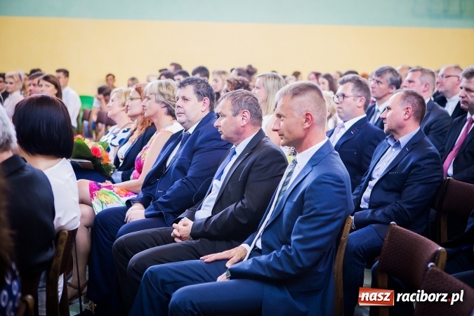 Zdjęcie w galerii na portalu naszraciborz.pl: W CKZiU nr 2 Mechanik odbyła się powiatowa inauguracja roku szkolnego 2016/2017 wiadomości z regionu