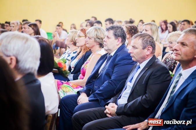 Zdjęcie w galerii na portalu naszraciborz.pl: W CKZiU nr 2 Mechanik odbyła się powiatowa inauguracja roku szkolnego 2016/2017 wiadomości z regionu