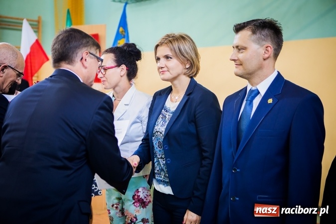 Zdjęcie w galerii na portalu naszraciborz.pl: W CKZiU nr 2 Mechanik odbyła się powiatowa inauguracja roku szkolnego 2016/2017 wiadomości z regionu