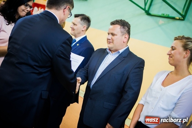Zdjęcie w galerii na portalu naszraciborz.pl: W CKZiU nr 2 Mechanik odbyła się powiatowa inauguracja roku szkolnego 2016/2017 wiadomości z regionu