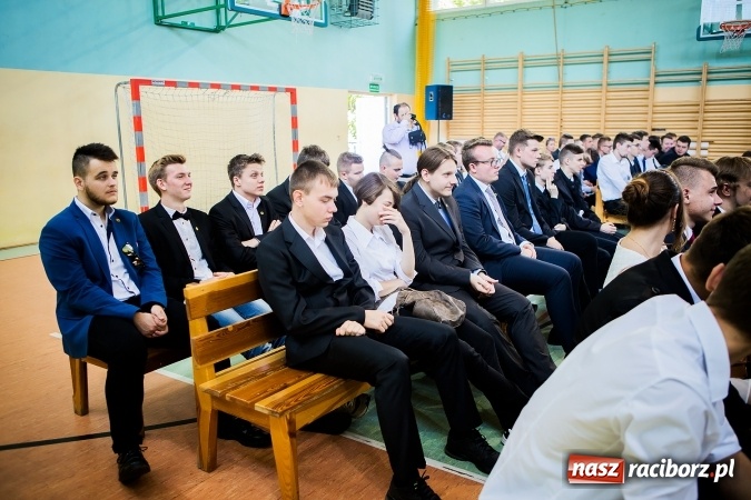 Zdjęcie w galerii na portalu naszraciborz.pl: W CKZiU nr 2 Mechanik odbyła się powiatowa inauguracja roku szkolnego 2016/2017 wiadomości z regionu