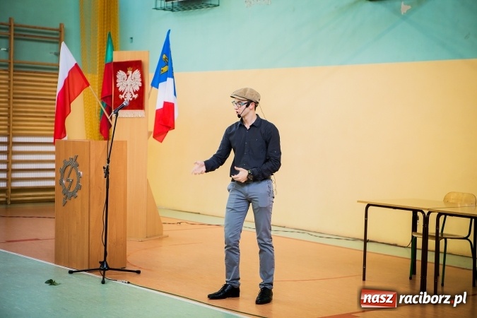 Zdjęcie w galerii na portalu naszraciborz.pl: W CKZiU nr 2 Mechanik odbyła się powiatowa inauguracja roku szkolnego 2016/2017 wiadomości z regionu