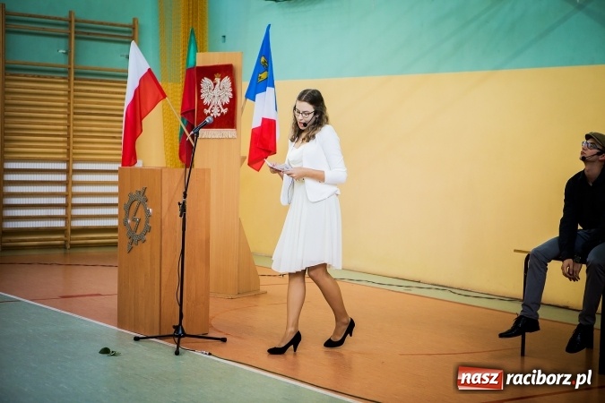 Zdjęcie w galerii na portalu naszraciborz.pl: W CKZiU nr 2 Mechanik odbyła się powiatowa inauguracja roku szkolnego 2016/2017 wiadomości z regionu