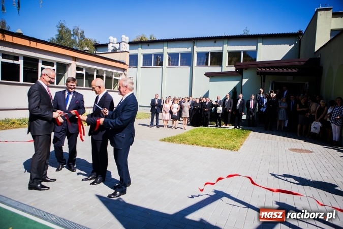 Zdjęcie w galerii na portalu naszraciborz.pl: W CKZiU nr 2 Mechanik odbyła się powiatowa inauguracja roku szkolnego 2016/2017 wiadomości z regionu