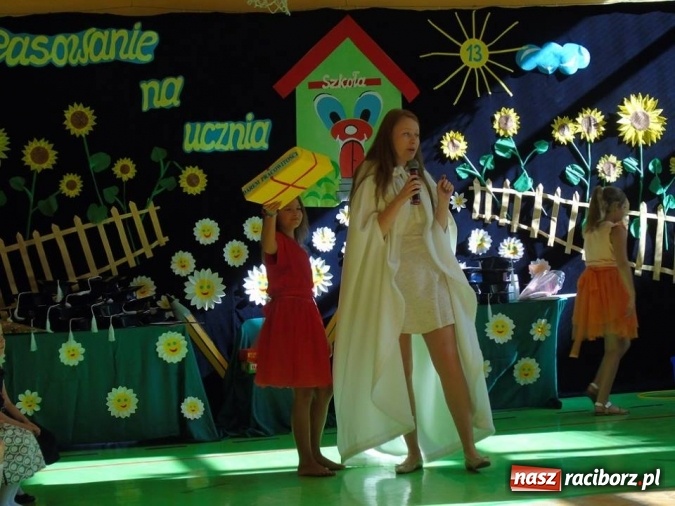 Zdjęcie w galerii na portalu naszraciborz.pl: Żegnamy lato na rok. Rozpoczęcie Roku Szkolnego w SP 13 wiadomości z regionu