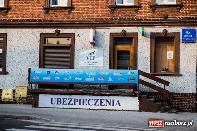 Zdjęcie w galerii na portalu naszraciborz.pl: Dylematy rodzica we wrześniu - czy kupić dziecku szkolne NNW? wiadomości z regionu