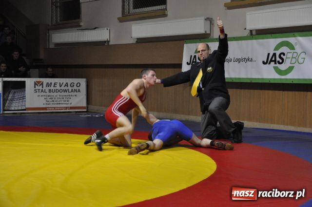 Zdjęcie w galerii na portalu naszraciborz.pl: Sobieski na łopatkach w Raciborzu wiadomości z regionu