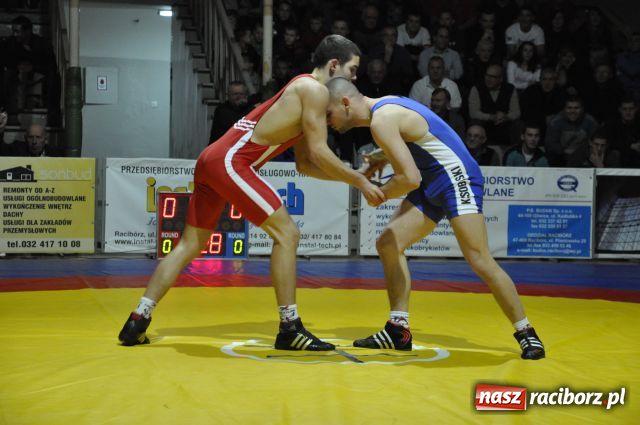 Zdjęcie w galerii na portalu naszraciborz.pl: Sobieski na łopatkach w Raciborzu wiadomości z regionu