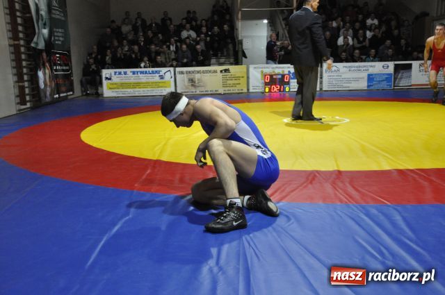 Zdjęcie w galerii na portalu naszraciborz.pl: Sobieski na łopatkach w Raciborzu wiadomości z regionu