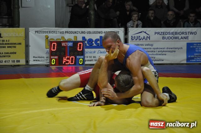 Zdjęcie w galerii na portalu naszraciborz.pl: Sobieski na łopatkach w Raciborzu wiadomości z regionu