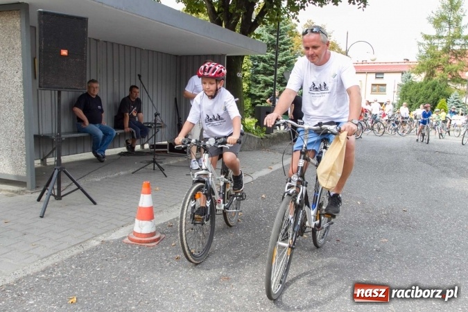 Zdjęcie w galerii na portalu naszraciborz.pl: Rodzinny Rajd Rowerowy na Dni Krzanowic wiadomości z regionu