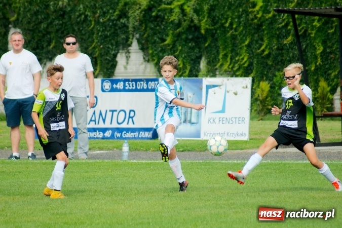 Zdjęcie w galerii na portalu naszraciborz.pl: Trampkarze Tworkowa bezlitośni dla Chwałowic wiadomości z regionu