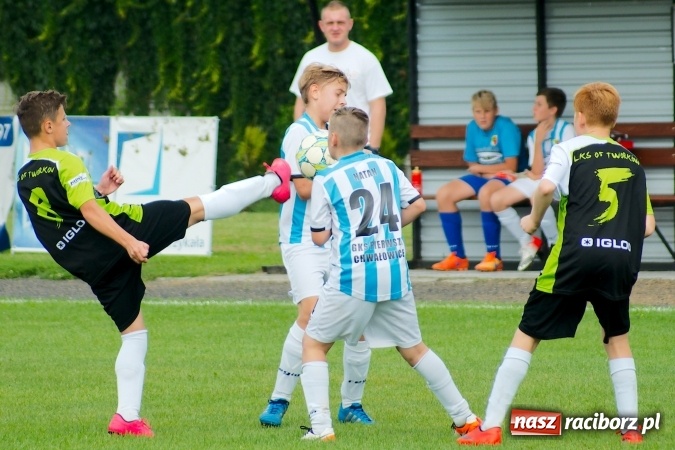 Zdjęcie w galerii na portalu naszraciborz.pl: Trampkarze Tworkowa bezlitośni dla Chwałowic wiadomości z regionu