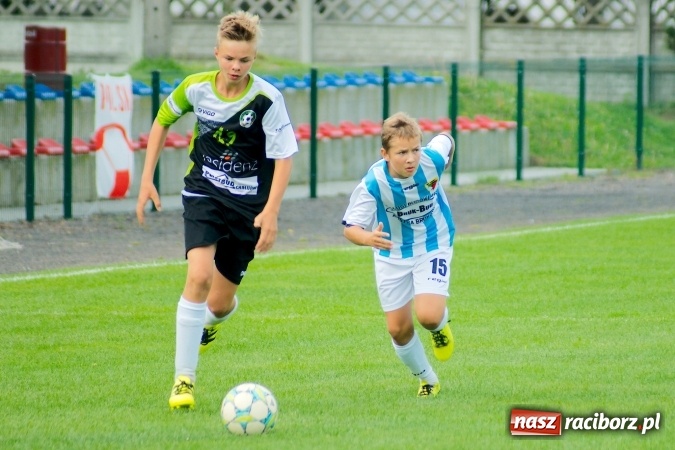 Zdjęcie w galerii na portalu naszraciborz.pl: Trampkarze Tworkowa bezlitośni dla Chwałowic wiadomości z regionu