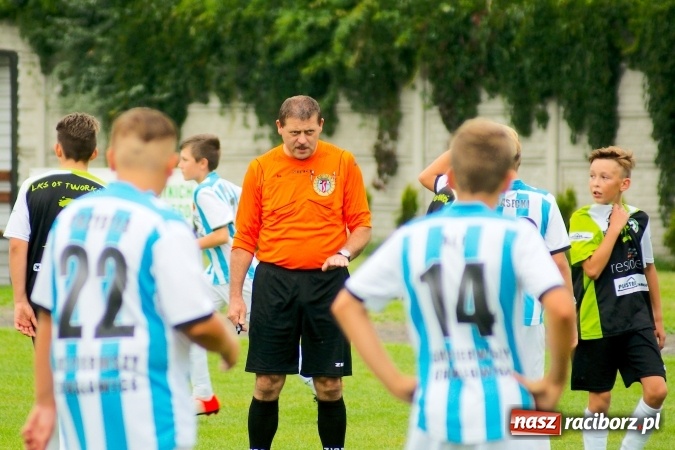 Zdjęcie w galerii na portalu naszraciborz.pl: Trampkarze Tworkowa bezlitośni dla Chwałowic wiadomości z regionu