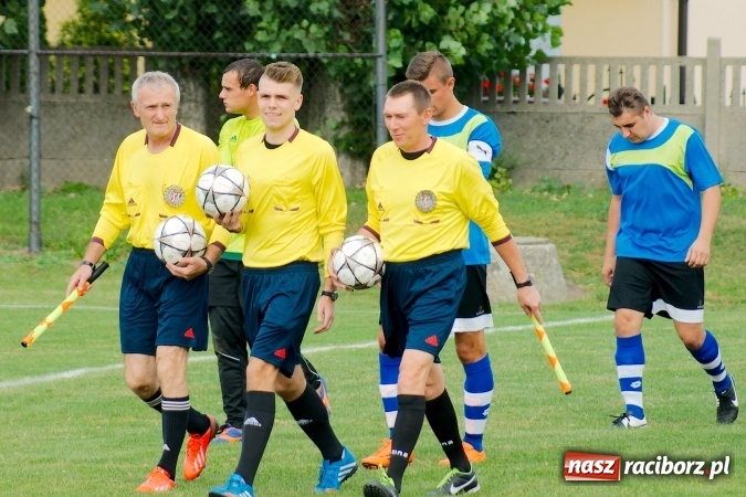 Zdjęcie w galerii na portalu naszraciborz.pl: A klasa: Dariusz Binek uratował punkt dla Studziennej. Kobylski Płomień stłumiony wiadomości z regionu